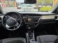 Begagnad Toyota Auris 132 HK (97 kW) 2013