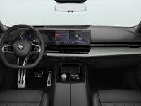 begagnad BMW 520 d xDrive Sedan M-Sport Backkamera Kupevärme H/K Drag