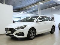 Begagnad Hyundai i30 Essential 120 HK (88 kW) 2023 Vit Kombi