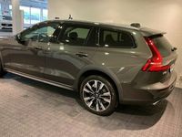 begagnad Volvo V60 CC B4 AWD DEMOBIL NYSKICK