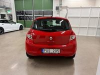 Begagnad Renault Clio R.S. 112 HK (82 kW) 2011 Röd Halvkombi
