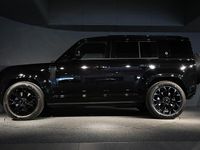 Ny Land Rover Defender Black Edition 635 HK (467 kW) 2026 Svart SUV