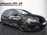 Begagnad VW Golf VII R 310 HK (228 kW) 2017 Svart Halvkombi
