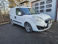 Begagnad Opel Combo 90 HK (66 kW) 2015 Vit Minibuss