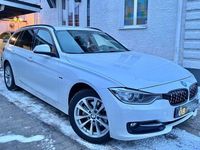 Begagnad BMW 320 Sport Line 184 HK (135 kW) 2015 Vit Kombi
