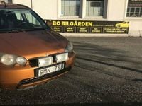 Begagnad Honda HR-V 124 HK (91 kW) 2001 Ljusbrun (orangebrun ) SUV