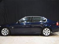 begagnad BMW 330 xd Sedan Comfort HIFI PDC, NY BESIKTAD