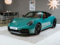 Begagnad Porsche 911 541 HK (397 kW) 2025 Smyrna green