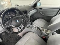 begagnad BMW 325 E46