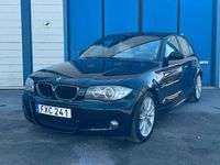 Begagnad BMW 120 170 HK (125 kW) 2007 Svart metalic Halvkombi