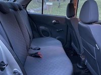 begagnad Nissan Micra Renault Clio 5-dörrars Halvkombi 1.2 Euro 4