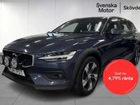 Begagnad Volvo V60 CC Momentum 200 HK (147 kW) 2022 Blå Kombi