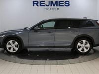 Begagnad Volvo V60 CC Core 200 HK (147 kW) 2022 Grå Kombi