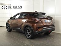 Begagnad Toyota C-HR Executive 122 HK (89 kW) 2017 Brun SUV