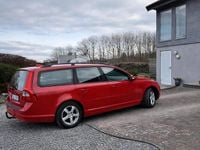 Begagnad Volvo V70 145 HK (106 kW) 2008 Röd Kombi