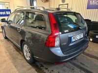 Begagnad Volvo V50 Momentum 116 HK (85 kW) 2011 Grå Kombi