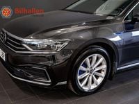 Begagnad VW Passat GTE 218 HK (160 kW) 2022 Grå Kombi
