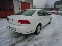 Begagnad VW Passat 105 HK (77 kW) 2011 Vit Sedan