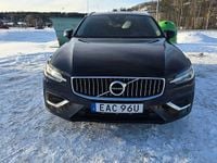 Begagnad Volvo V60 350 HK (257 kW) 2022 Kombi