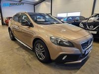 Begagnad Volvo V40 Summum 114 HK (83 kW) 2014 Brun Halvkombi