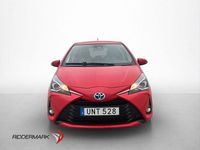 Begagnad Toyota Yaris Hybrid 101 HK (74 kW) 2018 Röd Halvkombi