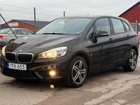 Begagnad BMW 218 Sport Line 150 HK (110 kW) 2016 Mörkbrun Kombi