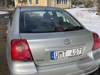 begagnad Toyota Avensis Liftback 1.8 VVT-i