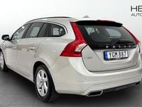 Begagnad Volvo V60 Momentum 190 HK (139 kW) 2016 Brun Kombi