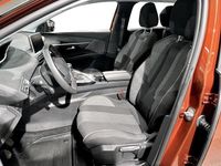 Begagnad Peugeot 5008 Active 131 HK (96 kW) 2022 Brun Minibuss