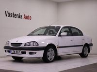 Begagnad Toyota Carina 126 HK (92 kW) 1998 Vit Sedan