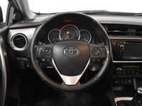 begagnad Toyota Auris 1.6 Skinnklädsel Nybes SoV hjul ingår 2013, Halvkombi