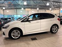 begagnad BMW 225 Active Tourer xe Steptronic 224hk M-Sport UTR !