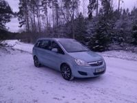 Begagnad Opel Zafira 140 HK (102 kW) 2010 Blå met. Minibuss