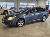 Begagnad Toyota Avensis Multidrive S 152 HK (111 kW) 2009 Blå