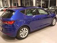 Begagnad Seat Leon Style 116 HK (85 kW) 2019 Blå Halvkombi