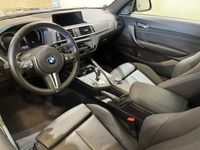 begagnad BMW M2 M-Drivers Paket Navigation Komfortöppning Adaptiva LED 2018, Sportkupé
