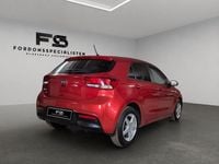 Begagnad Kia Rio 100 HK (73 kW) 2018 Röd Halvkombi