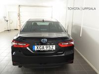 begagnad Toyota Camry Active hybrid automat 2024, Sedan