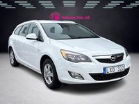Begagnad Opel Astra Enjoy 140 HK (102 kW) 2011 Vit Kombi