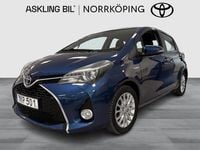 Begagnad Toyota Yaris Hybrid Comfort 101 HK (74 kW) 2017 Blå Halvkombi
