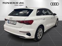 Begagnad Audi A3 Proline 150 HK (110 kW) 2023 Vit Sedan