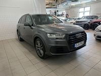 begagnad Audi Q7 3.0 TDI Quattro S-Line 7-Sits Drag Luftfjädring Svensksåld