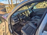 Begagnad BMW 523 177 HK (130 kW) 2006 Silver Sedan