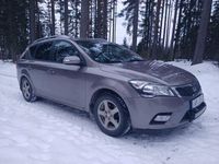 Begagnad Kia Ceed Sportswagon 115 HK (84 kW) 2010 Kombi