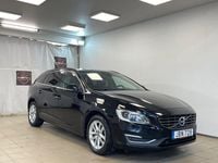 Begagnad Volvo V60 Momentum 120 HK (88 kW) 2016 Svart Kombi
