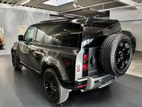 Begagnad Land Rover Defender HSE Dynamic 200 HK (147 kW) 2024 Grå SUV