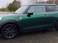 Begagnad Mini Cooper Chili 136 HK (100 kW) 2016 British racing green Halvkombi