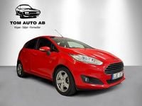 Begagnad Ford Fiesta Titanium 95 HK (69 kW) 2013 Röd Halvkombi