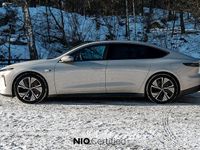 Begagnad Nio ET7 480 kW (653 HK) 2022 Ljusgrå Sedan
