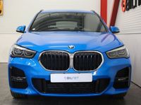 begagnad BMW X1 xDrive20i Aut M Sport Misano Blue Drag Kamera HUD